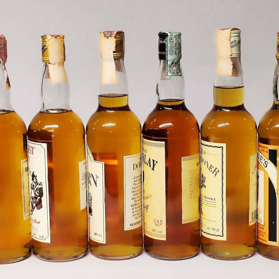 Black Castle, Our Best Kind, Doborn, Mackinlay, Commissioner, Mclane's, Scoth Whisky