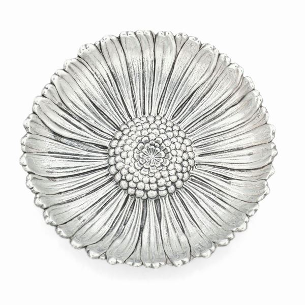 Ciotola a fiore. Argentiere Clementi, Bologna per Maison Gianmaria Buccellati. Italia XX-XXI secolo
