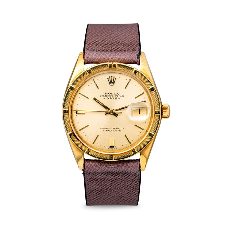 Rolex : Date ref 1501 18k yellow gold, bezel godronata, champagne dial, automatic movement with date display  - Auction Wrist Watches - Cambi Casa d'Aste