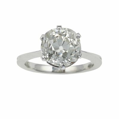 Anello in oro bianco 750/1000 con diamante taglio cuscino quadrato antico, ct 3,30 circa