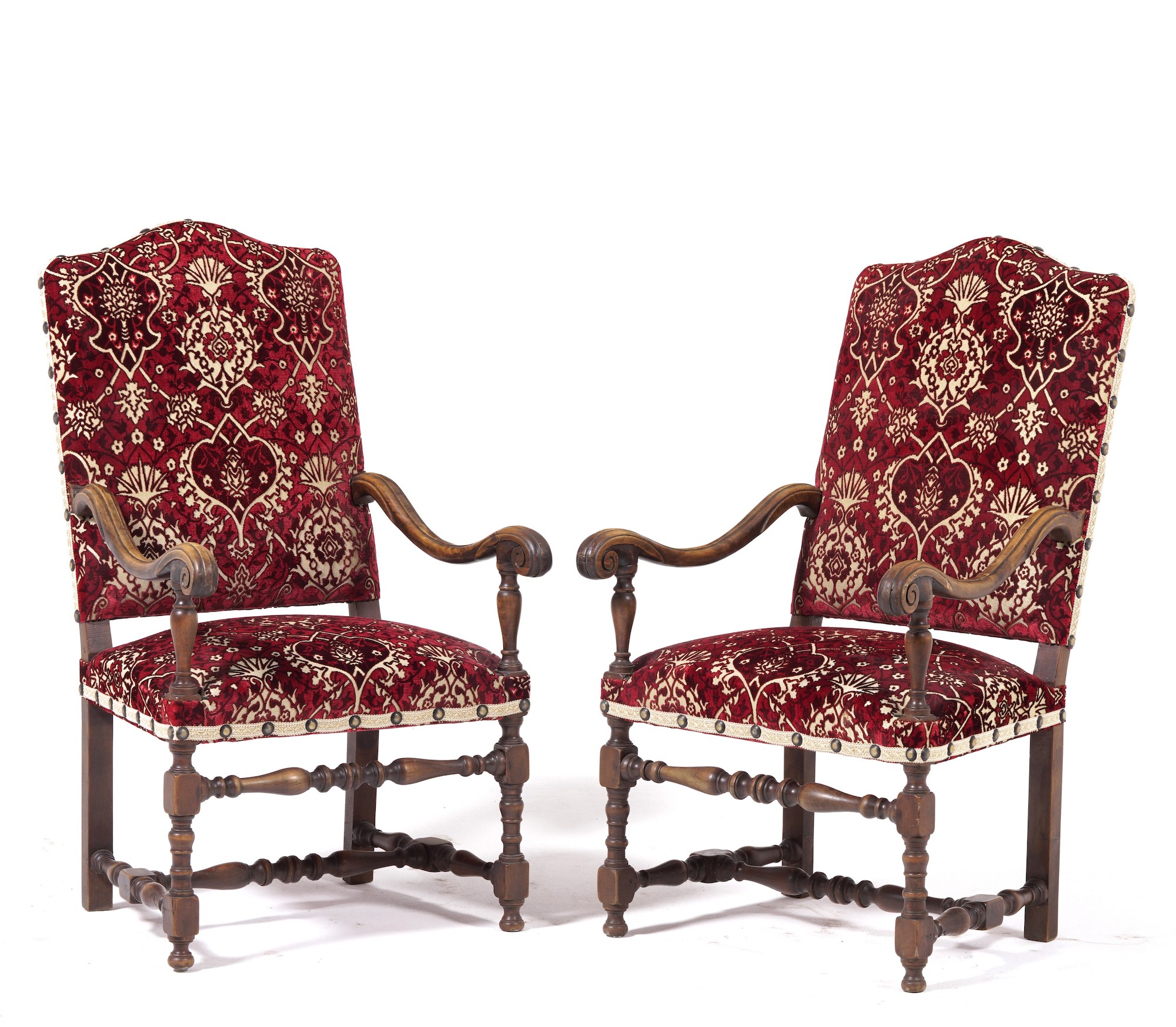 Otto Sedie e Due Poltrone Rivestite in Tessuto Rosso Damascato