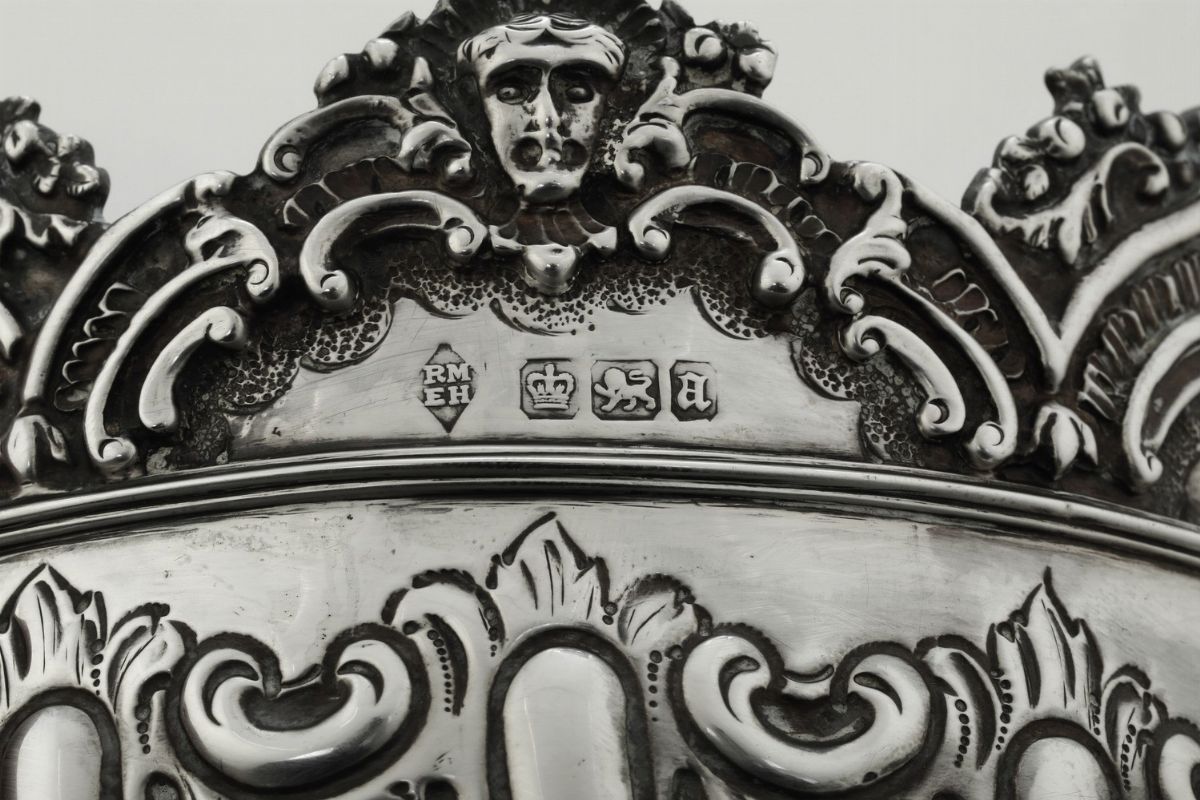 Coppia di Bowls. Inghilterra, Città di Sheffield 1893, Argentiere Martin Hall & Co.