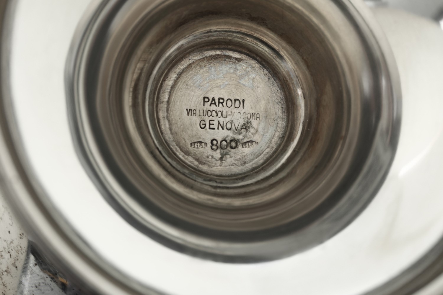 Coppa con Coperchio. Argenteria Milanese del XX Secolo per Parodi, Genova