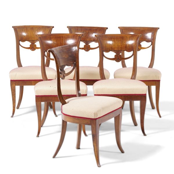 Sei sedie in legno intagliato Carlo X. XIX secolo