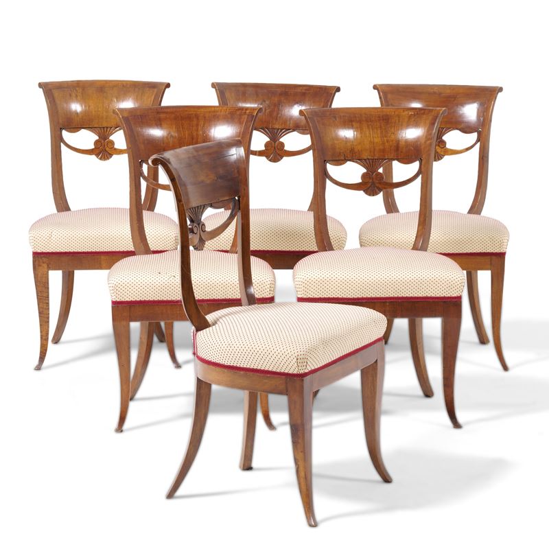 Sei sedie in legno intagliato Carlo X. XIX secolo  - Asta Antiquariato - Cambi Casa d'Aste