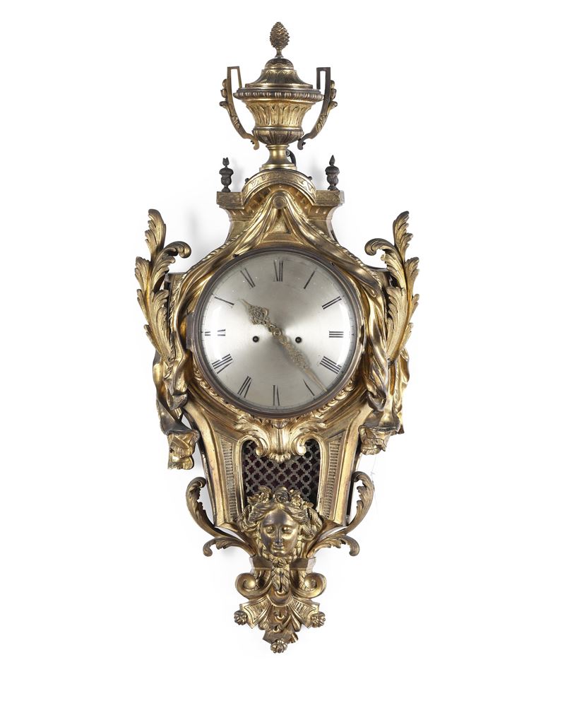 Pendola Cartel da parete in bronzo fuso e dorato. Francia XIX secolo  - Auction Pendulum and clocks - Cambi Casa d'Aste