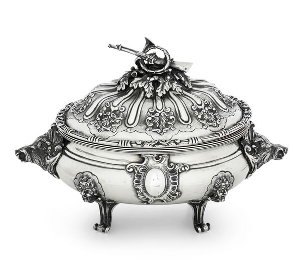 A soup tureen, Turin, 1700s