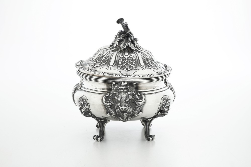 Importante Zuppiera. Torino, Seconda Metà del XVIII Secolo. Assaggiatore Carlo Mica (1759-1787), ...