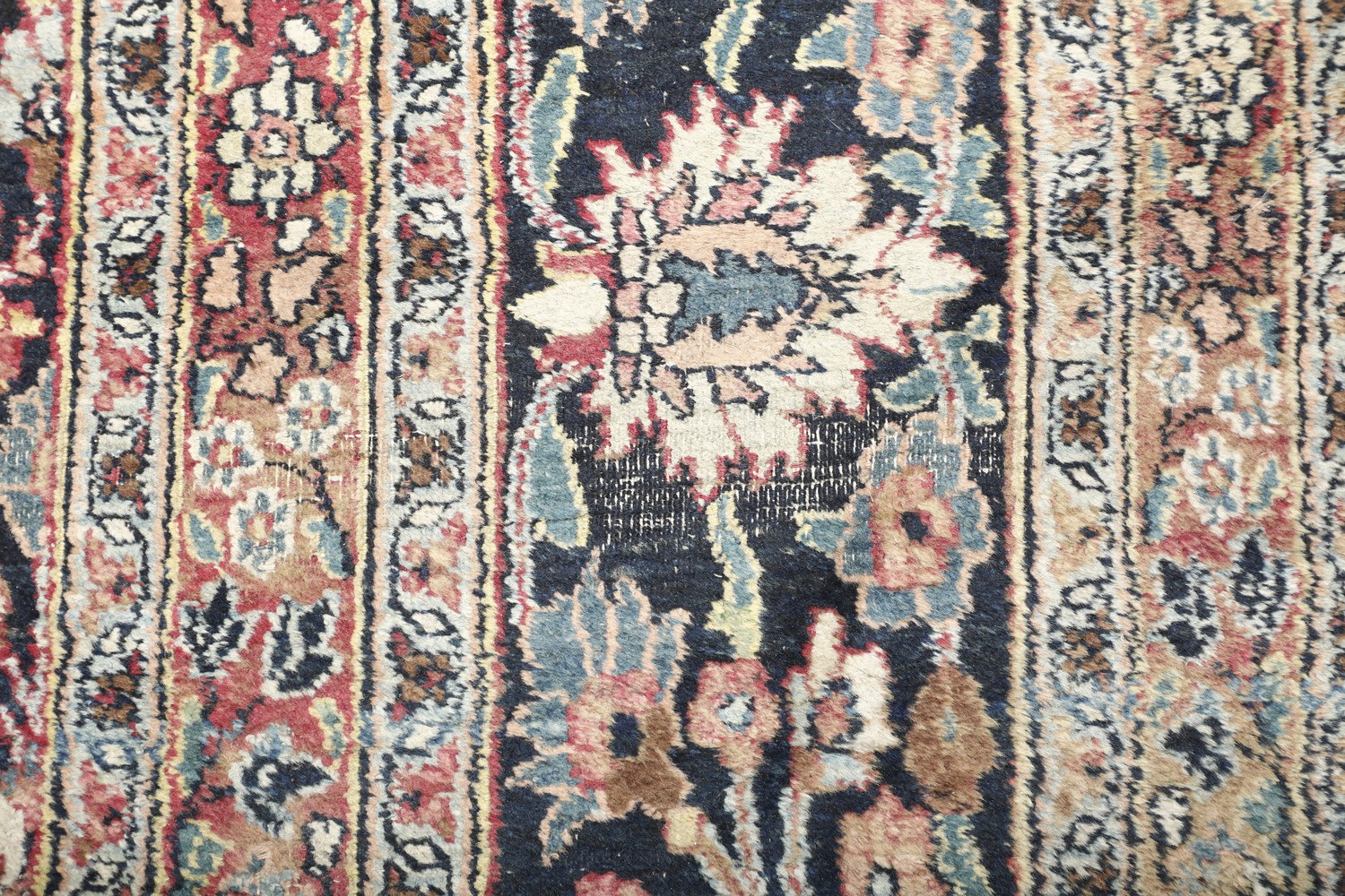 Grande tappeto Horasan, Persia, fine XIX - inizio XX secolo, cm 380x257