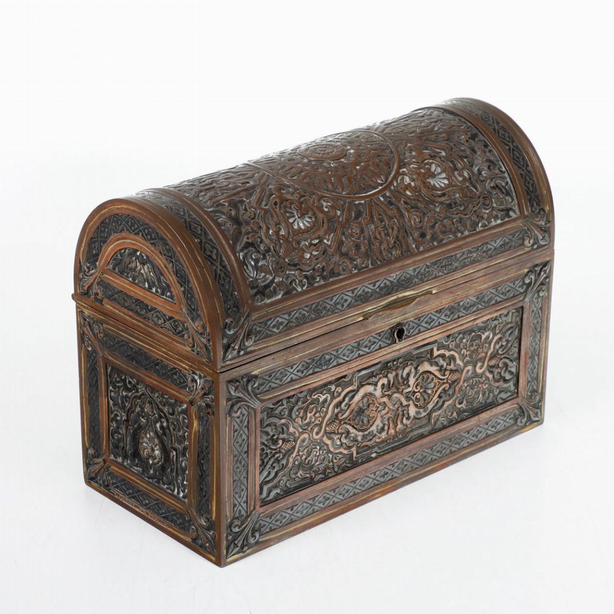 Bauletto da Tavolo in Lamina di Rame Argentato. Spagna, Fine XIX, Inizi XX Secolo