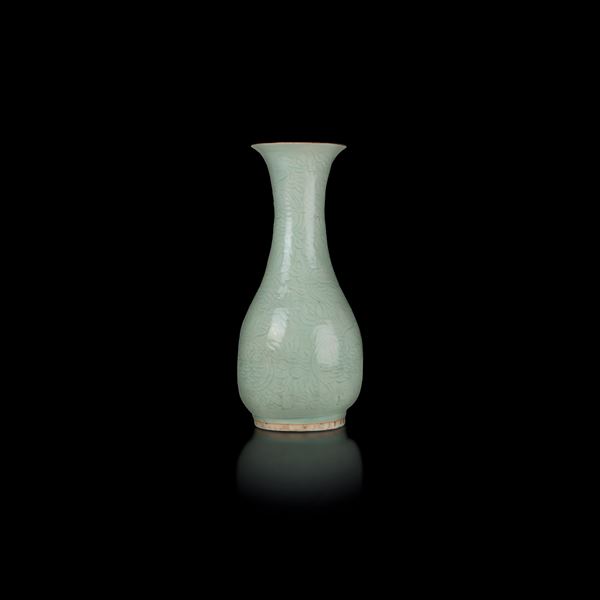 Celadon longquan porcelain bottle vase, China, Ming Dynasty, 15th century