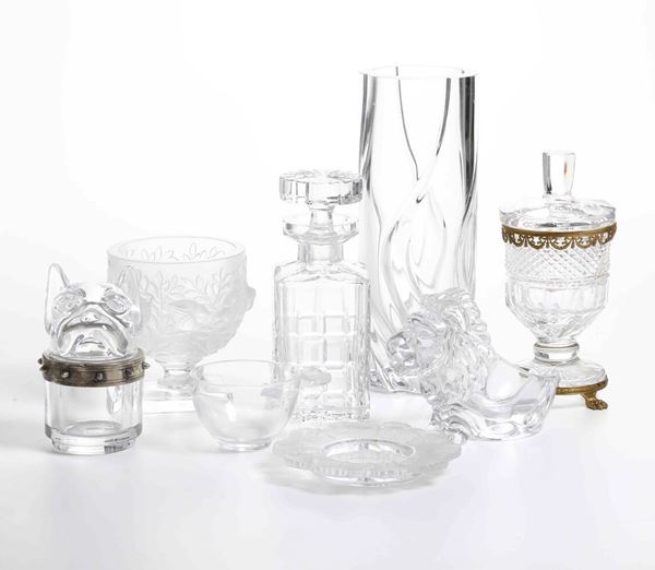 Lotto di oggetti in vetro.