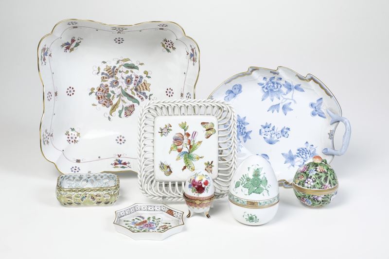 Sette diverse porcellane Herend, XX secolo.  - Asta Ceramiche e vetri  - Cambi Casa d'Aste