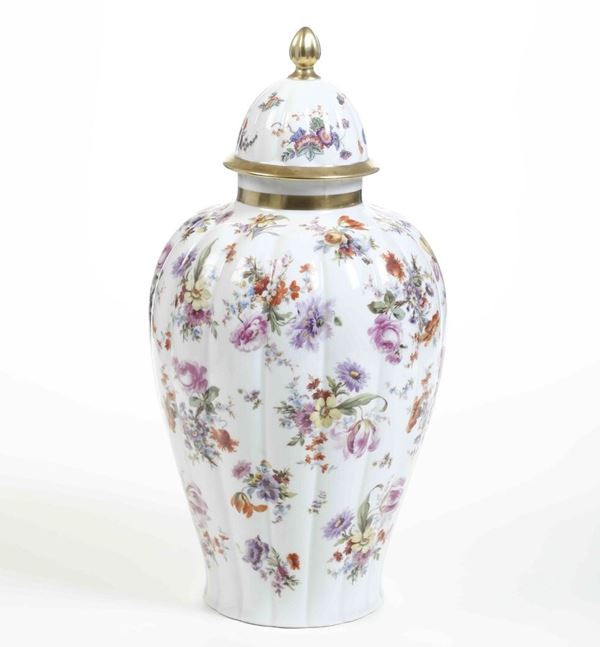 Potiches. Germania, Baviera, Manifattura Thomas, XX secolo.