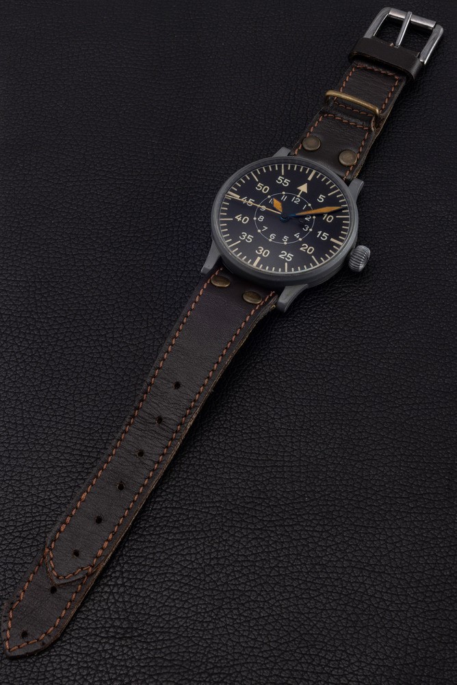 Stowa - Orologio Fuori Misura Flieger B-uhr della Seconda Guerra Mondiale in Acciaio con Trattame...