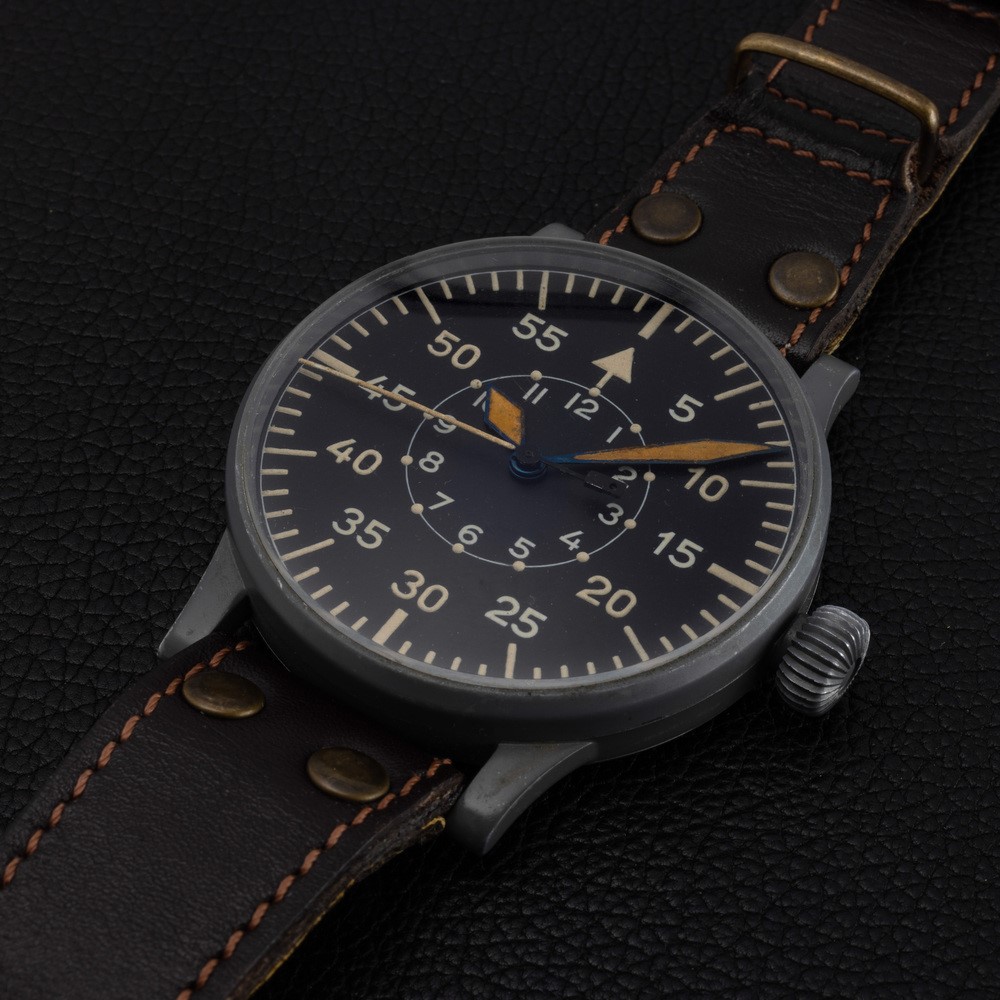 Stowa - Orologio Fuori Misura Flieger B-uhr della Seconda Guerra Mondiale in Acciaio con Trattame...