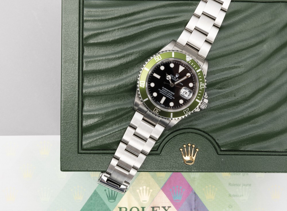 Rolex - Iconico e Sportivo Submariner 16610 LV del 50° Anniversario, con Ghiera Girevole Verde, i...