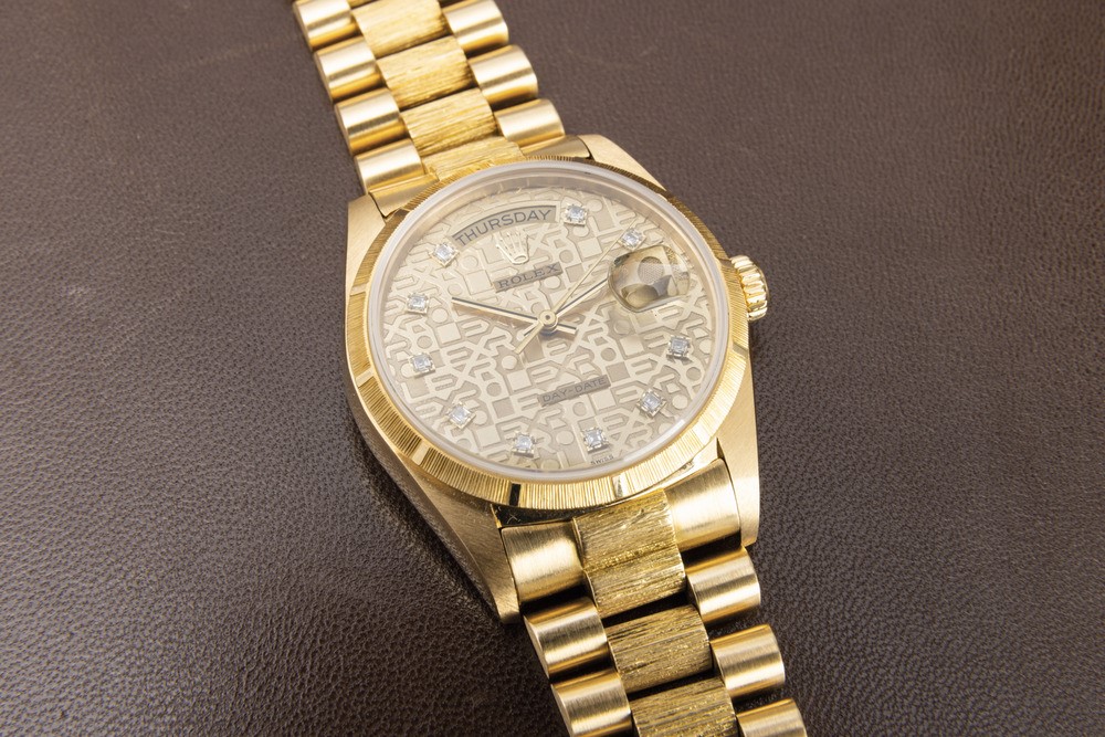 Rolex - Prestigioso Day Date President Bark in Oro Giallo 18k, Quadrante Champagne "computer Dial...
