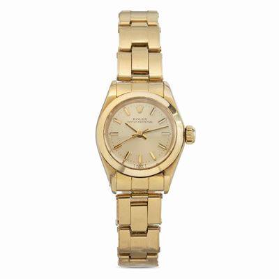 Raffinato Oyster Perpetual Lady con Quadrante Champagne, Ghiera Liscia e Bracciale Oyster