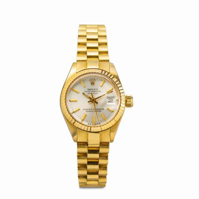 Elegante Datejust Lady Ref 6917 in Oro Giallo 18k, Quadrante Argentè con Ghiera Zigrinata e Bracc...