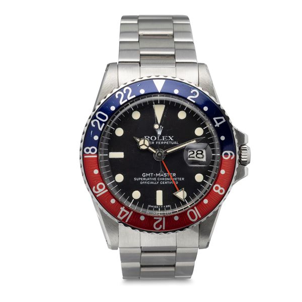Rolex - Iconic and sporty GMT Master "Pepsi" ref 1675 stainless steel matte black dial with tritium markers bicolor bezel with double time zone