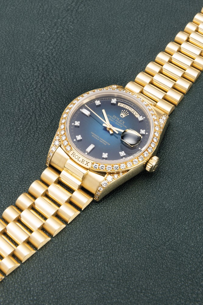 Rolex - Affascinante e Prezioso Day Date President in Oro Giallo 18k con Diamanti Finemente Incas...