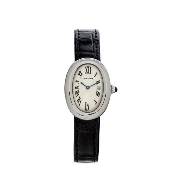 Cartier - Elegant 18k white gold Bagnoire of elliptical and curved shape with exploded Roman numerals on silver dial, leather strap and caboucon on winding crown