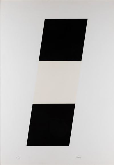 Black/white Black