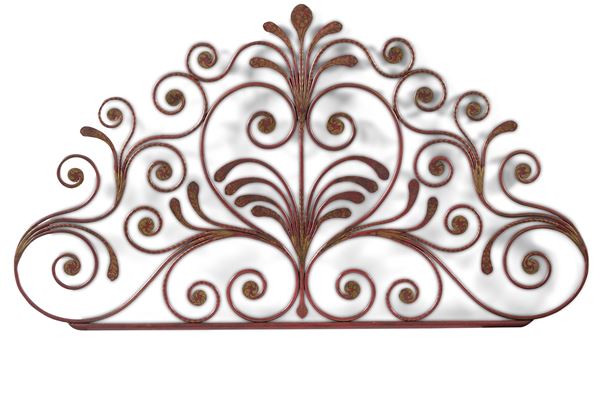 Testiera in ferro battuto, dipinto e lavorato a riccioli e motivi vegetali