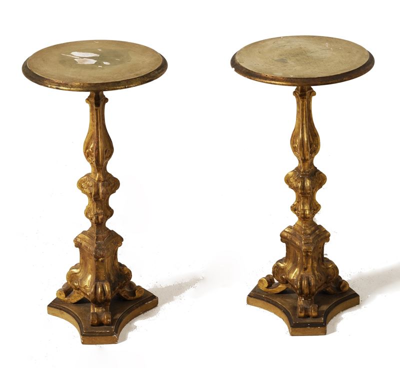 Coppia di gueridons in legno intagliato e dorato. XIX secolo  - Asta Antiquariato - Cambi Casa d'Aste