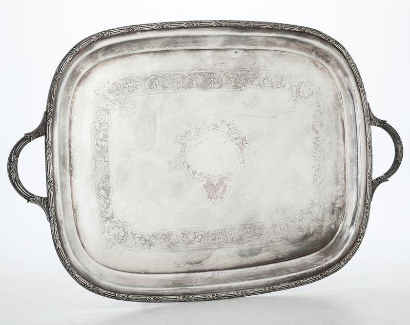 Vassoio biansato in metallo argentato  - Auction Antique - Cambi Casa d'Aste