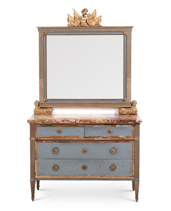 Cassettone laccato con specchiera. XVIII-XIX secolo