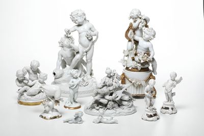 Dieci Sculture in Porcellana Bianca, XX Secolo.