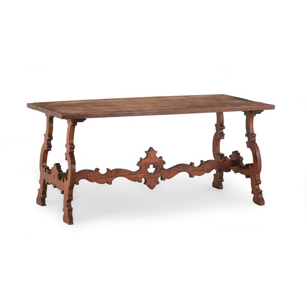 Tavolo con gambe a lira. XX secolo