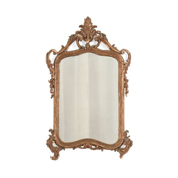 Specchiera in legno intagliato e dorato, XIX secolo