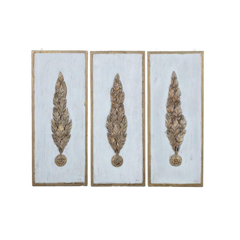 Tre pannelli in legno intagliato e dipinto. XIX secolo  - Asta Antiquariato - Cambi Casa d'Aste