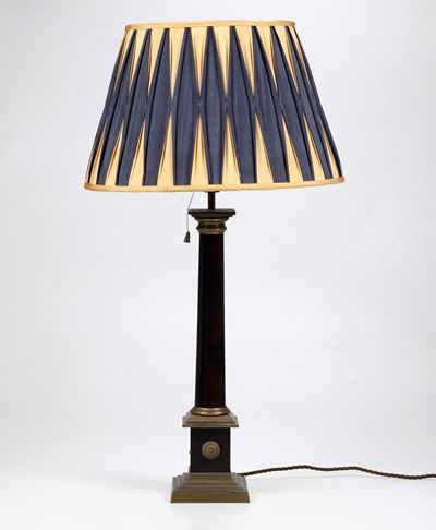 Lampada di Gusto Impero in Metallo e Metallo Dorato. XIX-XX Secolo