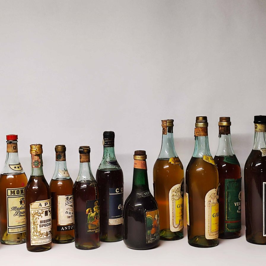 Baker, Moroni, Ape, Antoniazzi, Bisso, Cora, Gallileo, Vecchio 800, Granduchessa, Cognac & Brandy