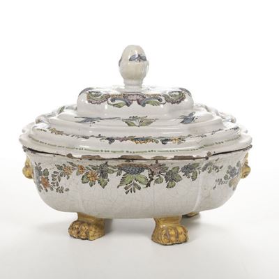 Zuppiera con Coperchio.campania, Probabilmente Fabbrica di Caserta, 1753-1756.