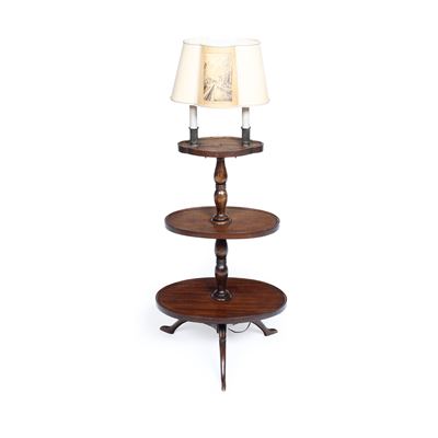Etagere in Legno con Lampada. Inghilterra XX Secolo