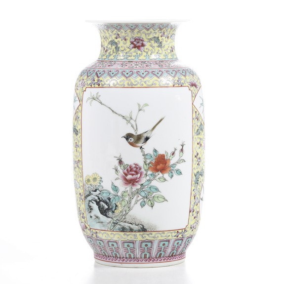 Vaso con Inserto Naturalistico in Porcellana Famiglia Rosa, Cina, Repubblica, XX Secolo