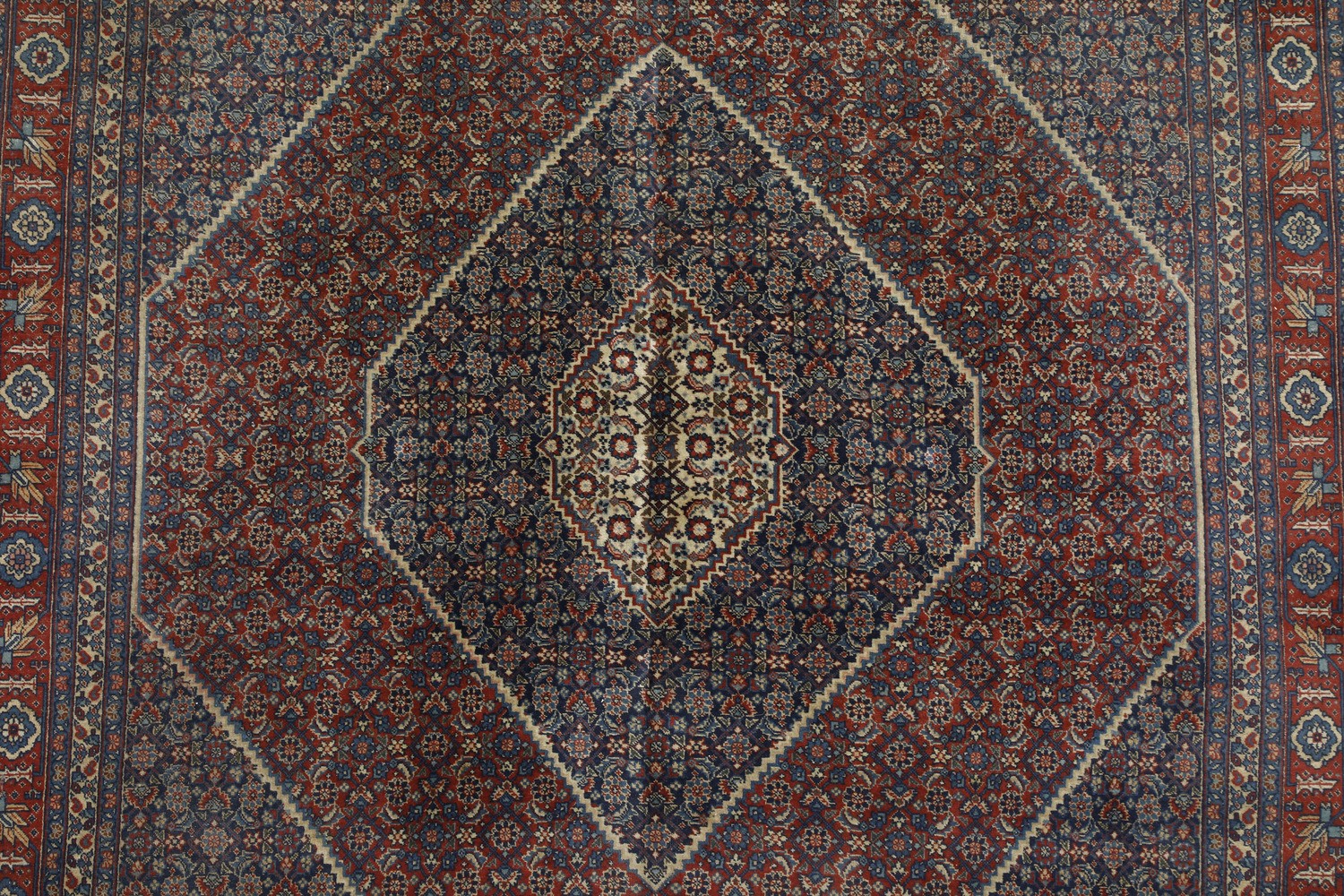 Tappeto Malayer, Persia, campo a rombi concentrici, metà XX secolo