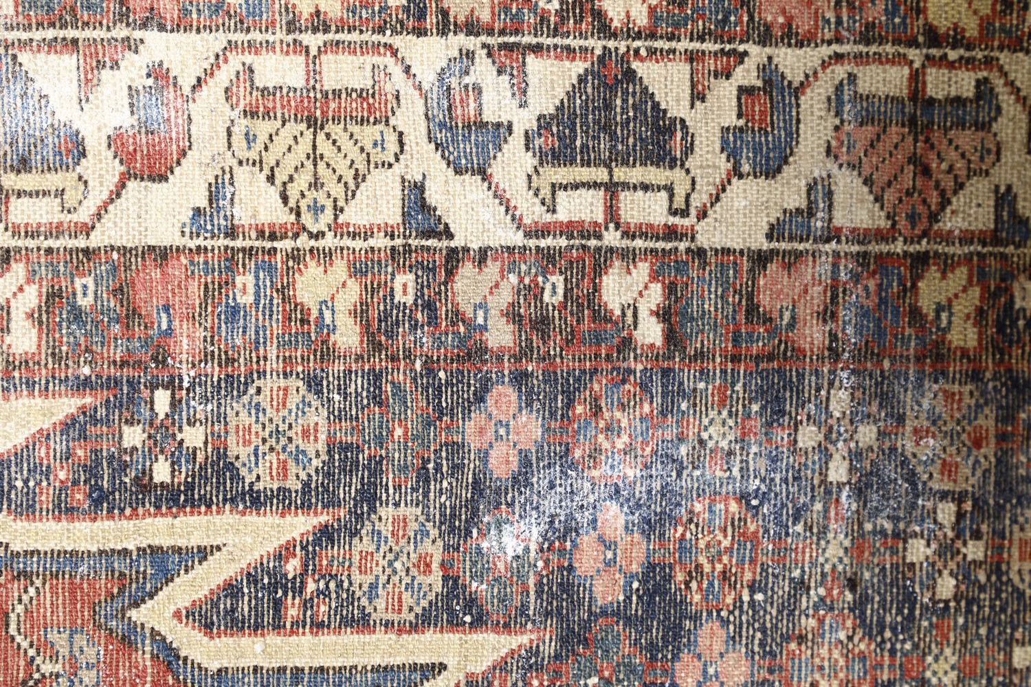 Tappeto Yalamen persiano, XX secolo, con medaglione allungato mattone