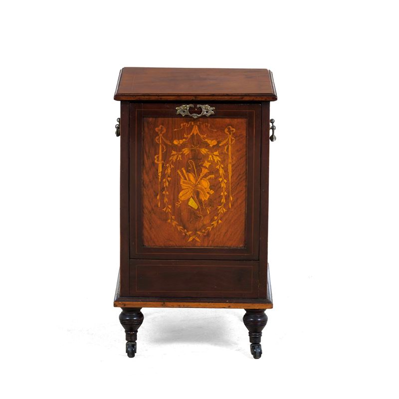 Mobiletto a ribalta. Inghilterra XIX secolo  - Asta Antiquariato - Cambi Casa d'Aste