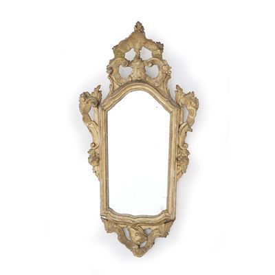 Ventolina in Legno Intagliato e Dorato. XVIII Secolo