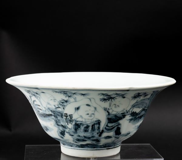 Ciotola in porcellana bianca e blu con figure di fanciulli, Cina, Dinastia Qing, XIX secolo