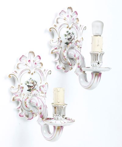Coppia di Appliques, Modello "rothschild".ungheria, Manifattura Herend, XX Secolo.