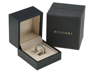 Bulgari. Anello "b.zero1"