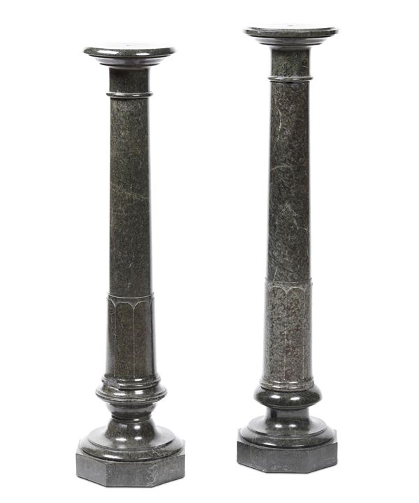 Coppia di colonne in marmo