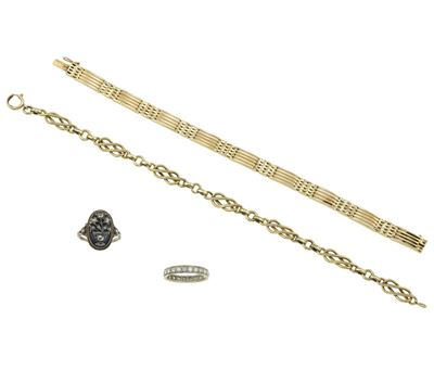 Lotto Composto da Due Bracciali e Due Anelli con Piccoli Diamanti